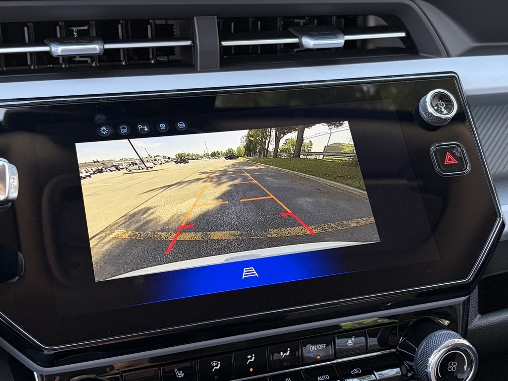 2027 Chevrolet Bolt in Joliette, Quebec - 15 - w1024h768px