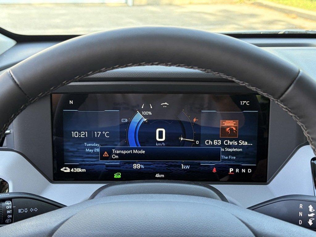 2027 Chevrolet Bolt in Joliette, Quebec - 13 - w1024h768px