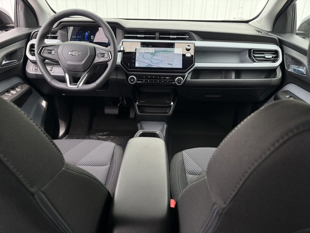 2027 Chevrolet Bolt in Joliette, Quebec - 10 - w1024h768px