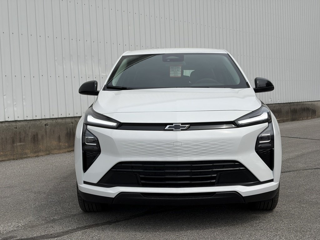 2027 Chevrolet Bolt in Joliette, Quebec - 2 - w1024h768px