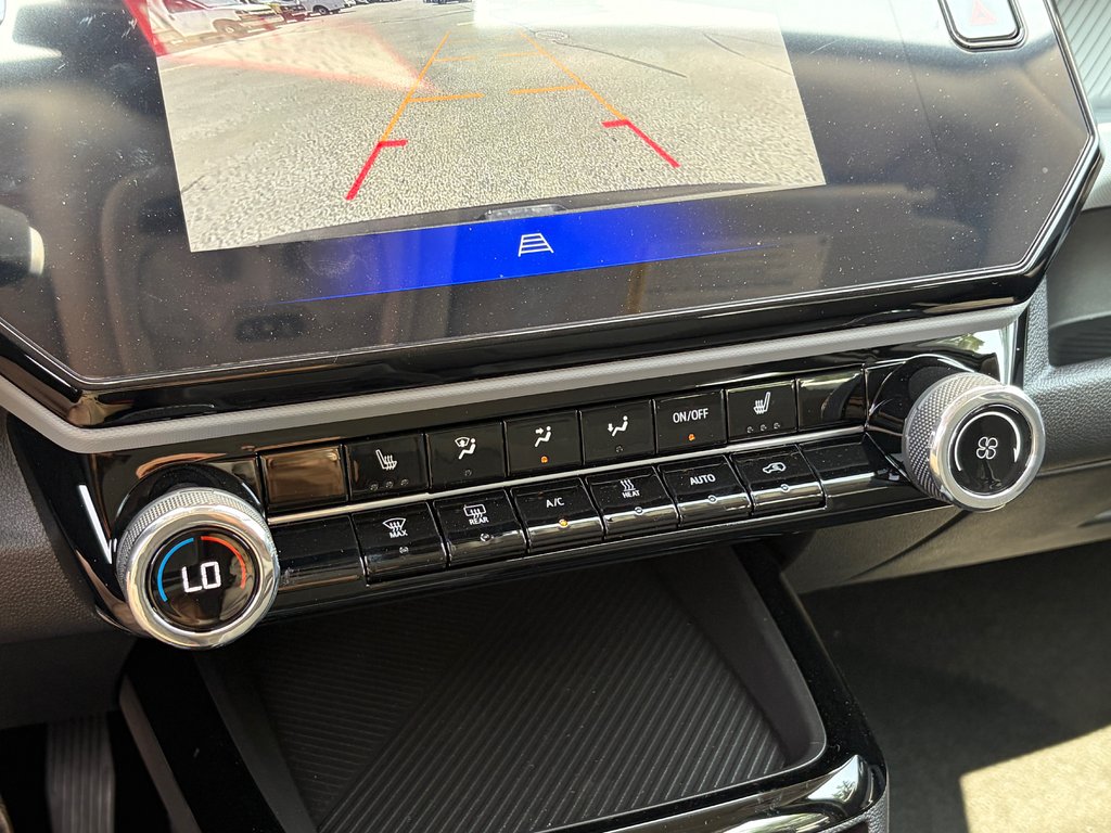 2027 Chevrolet Bolt in Joliette, Quebec - 16 - w1024h768px