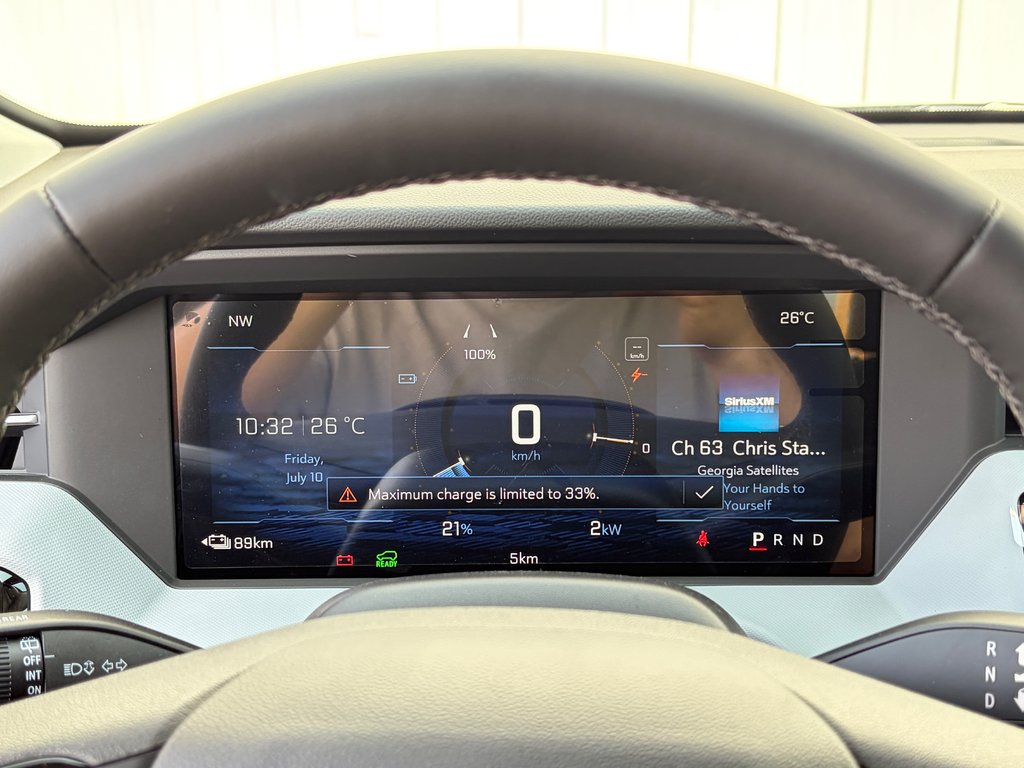 2027 Chevrolet Bolt in Joliette, Quebec - 13 - w1024h768px
