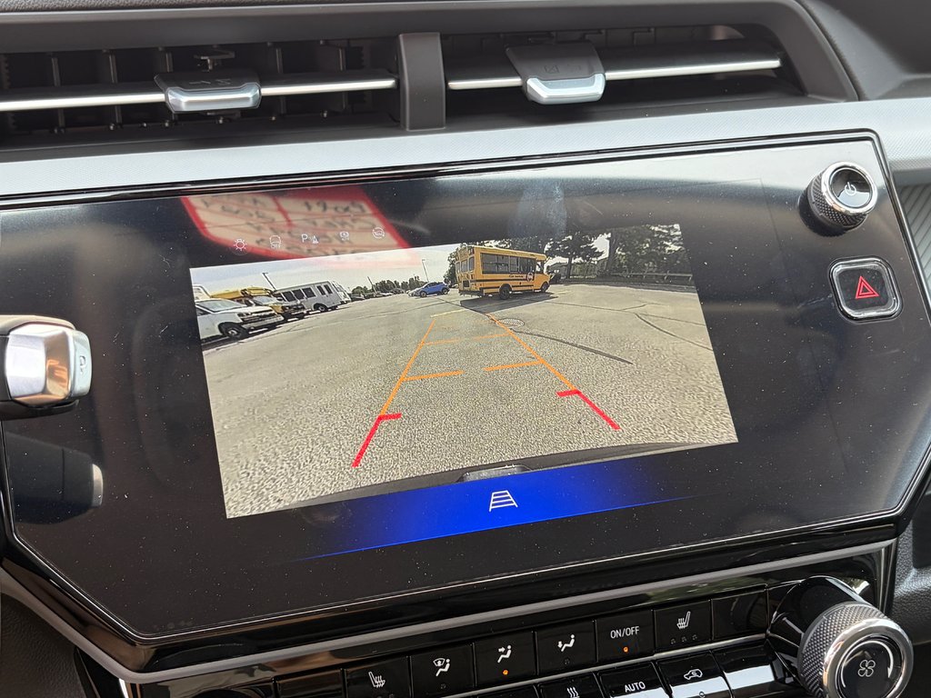 2027 Chevrolet Bolt in Joliette, Quebec - 15 - w1024h768px