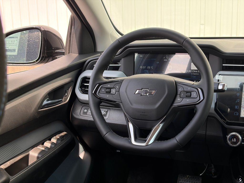 2027 Chevrolet Bolt in Joliette, Quebec - 12 - w1024h768px