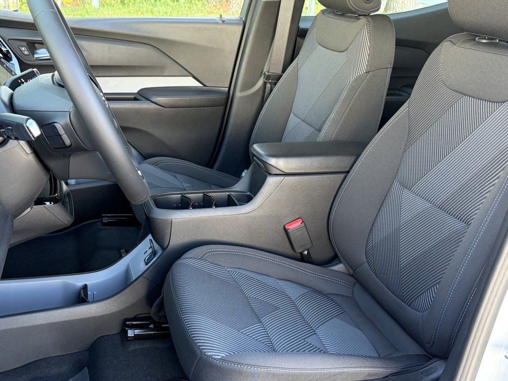 Chevrolet Bolt  2027 à Joliette, Québec - 8 - w1024h768px