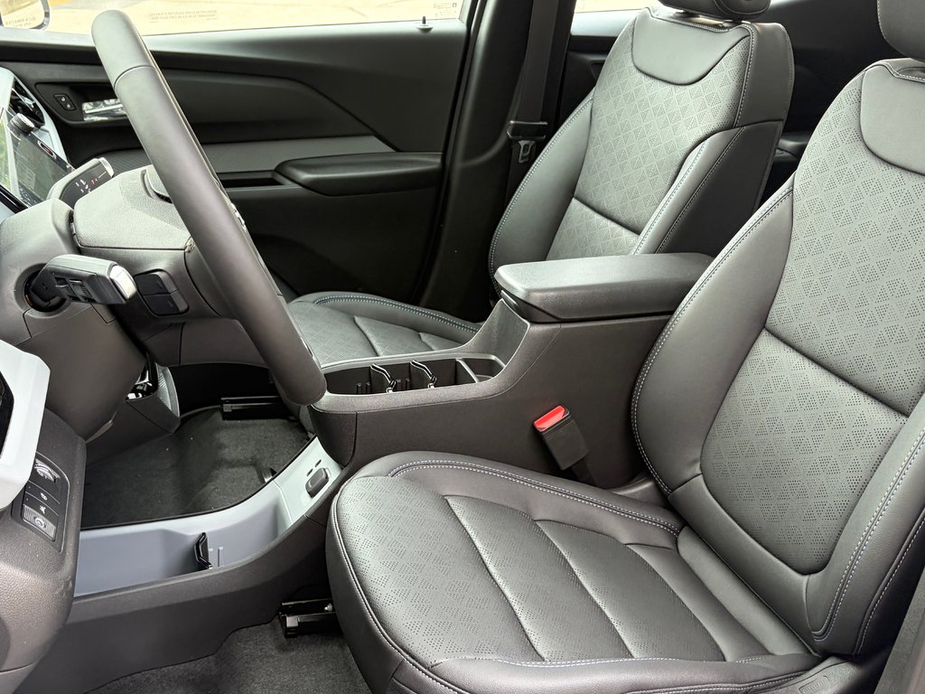 Chevrolet Bolt  2027 à Joliette, Québec - 9 - w1024h768px