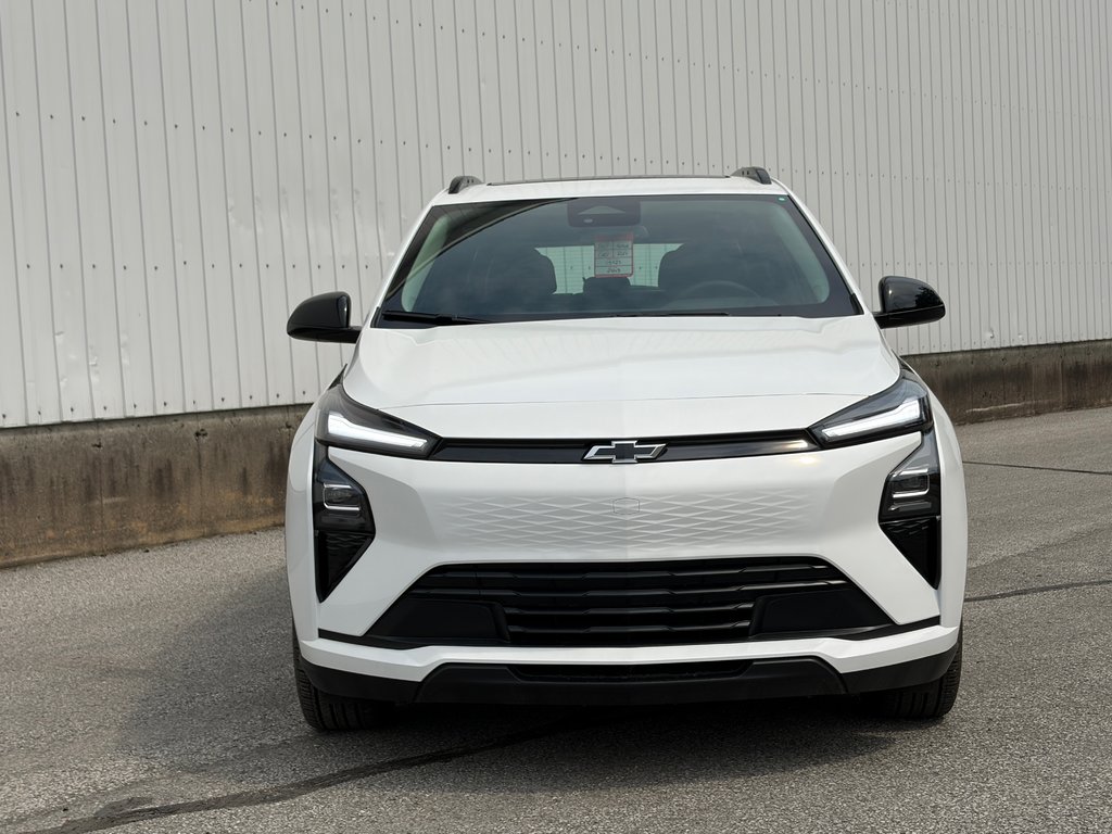 Chevrolet Bolt  2027 à Joliette, Québec - 2 - w1024h768px
