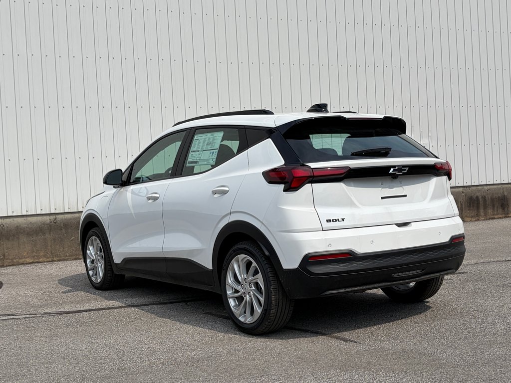 Chevrolet Bolt  2027 à Joliette, Québec - 4 - w1024h768px