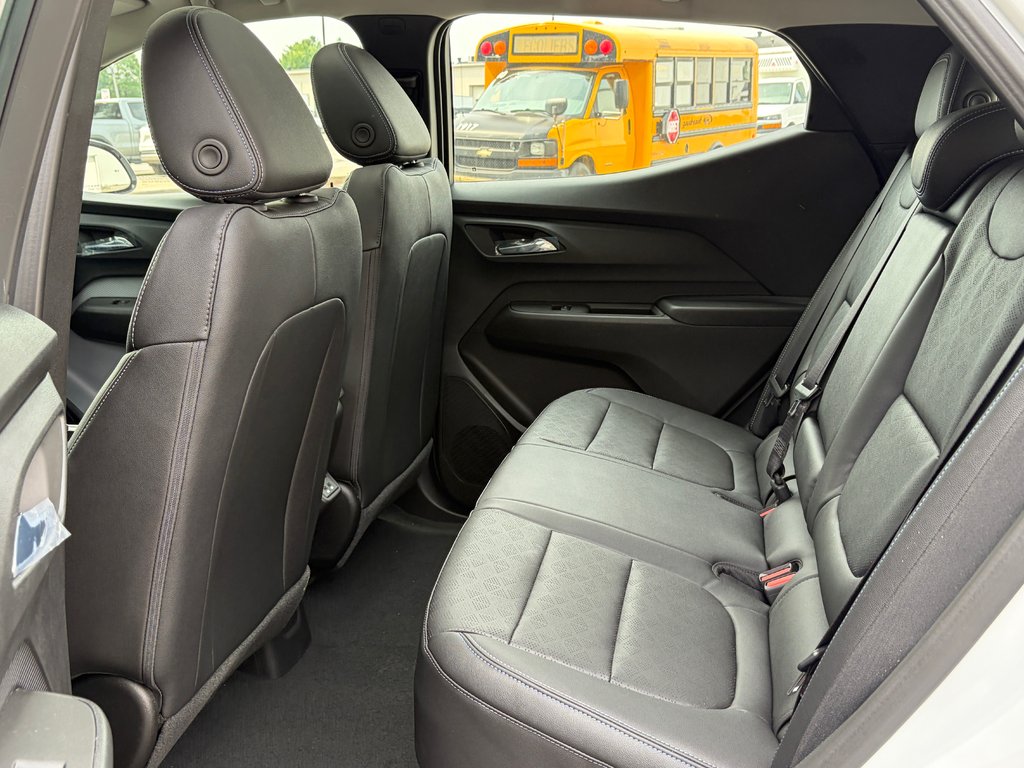Chevrolet Bolt  2027 à Joliette, Québec - 10 - w1024h768px