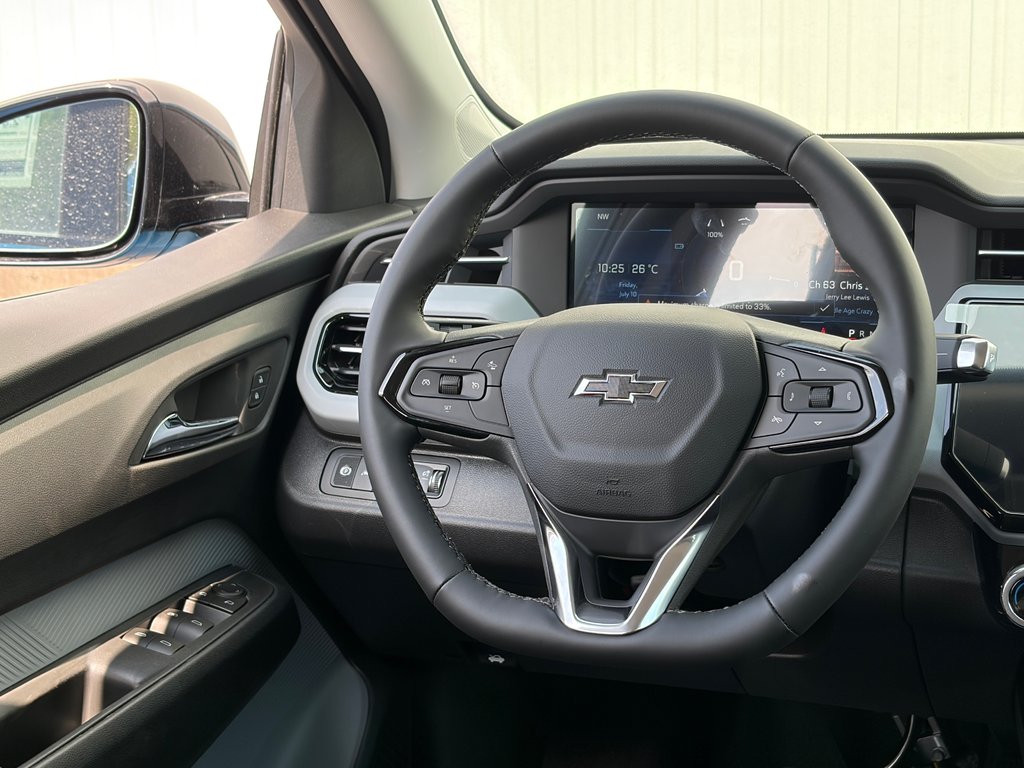 2027 Chevrolet Bolt in Joliette, Quebec - 12 - w1024h768px
