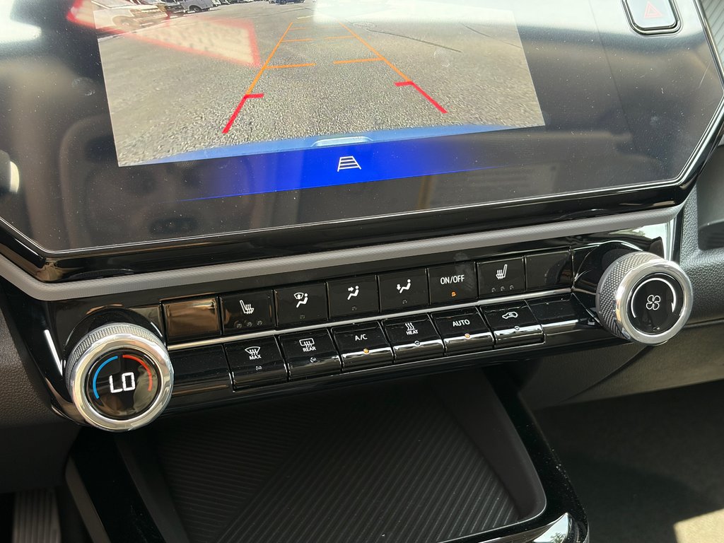 2027 Chevrolet Bolt in Joliette, Quebec - 16 - w1024h768px