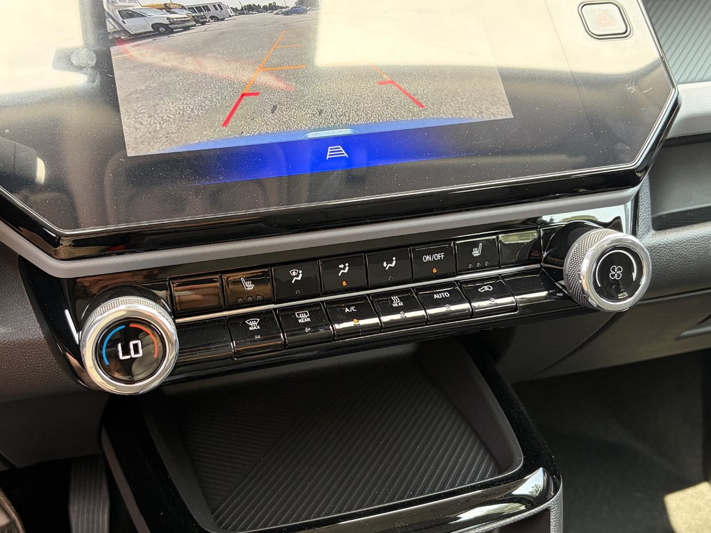 2027 Chevrolet Bolt in Joliette, Quebec - 16 - w1024h768px