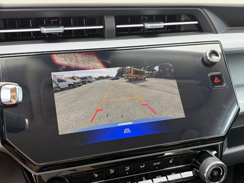 2027 Chevrolet Bolt in Joliette, Quebec - 15 - w1024h768px