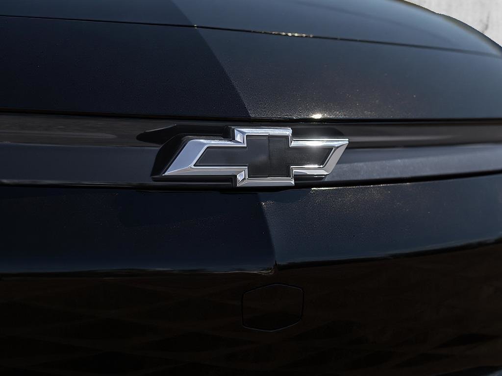 2027 Chevrolet Bolt in Joliette, Quebec - 8 - w1024h768px