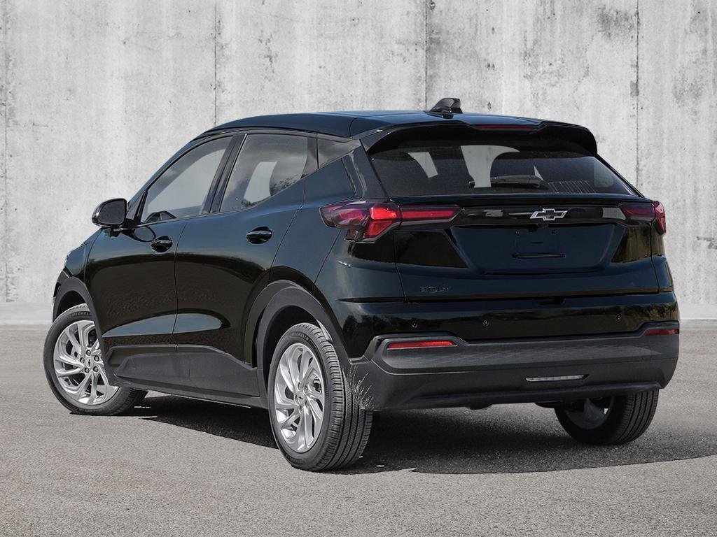 2027 Chevrolet Bolt in Joliette, Quebec - 4 - w1024h768px