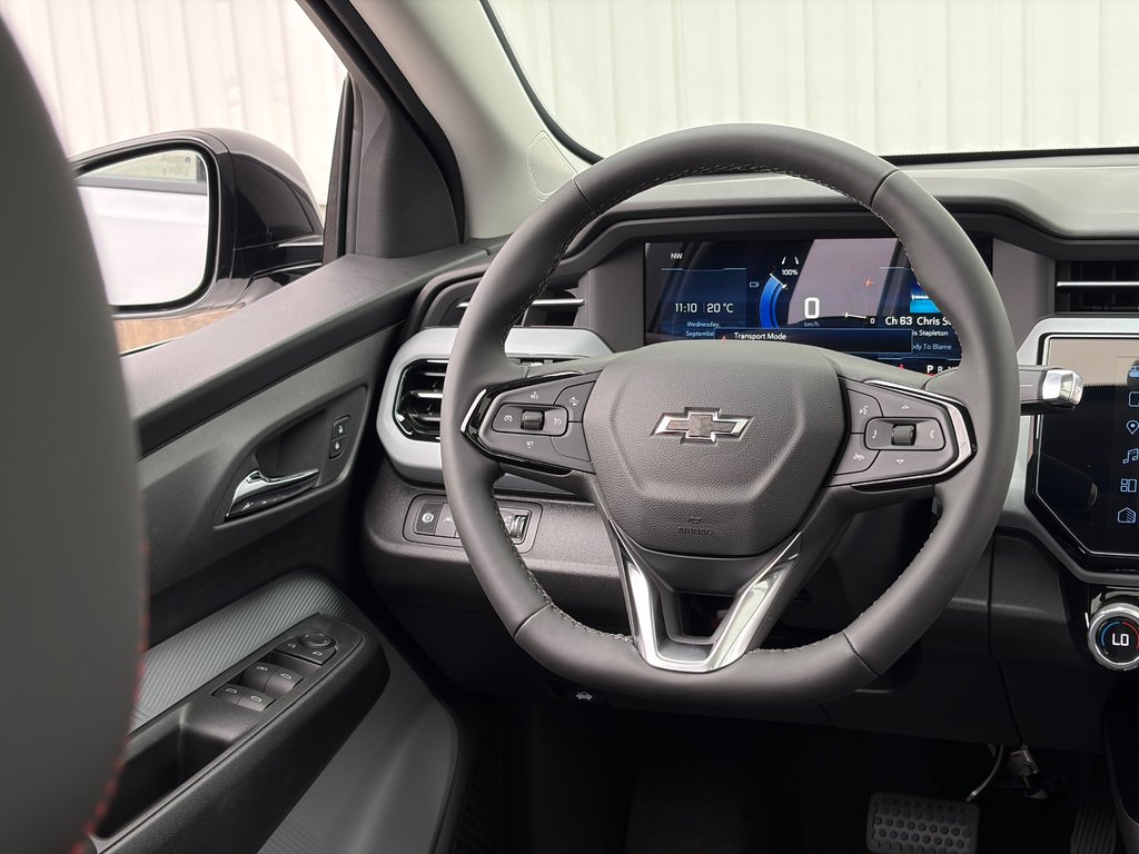 2027 Chevrolet Bolt in Joliette, Quebec - 13 - w1024h768px
