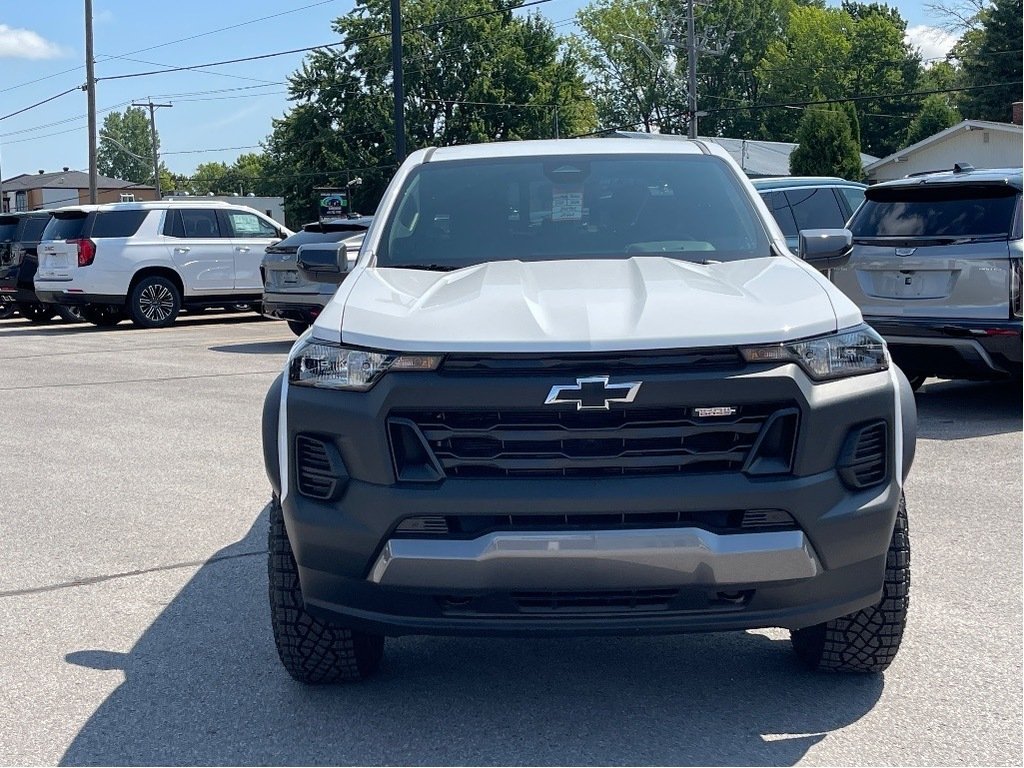 Chevrolet Colorado  2025 à Joliette, Québec - 2 - w1024h768px