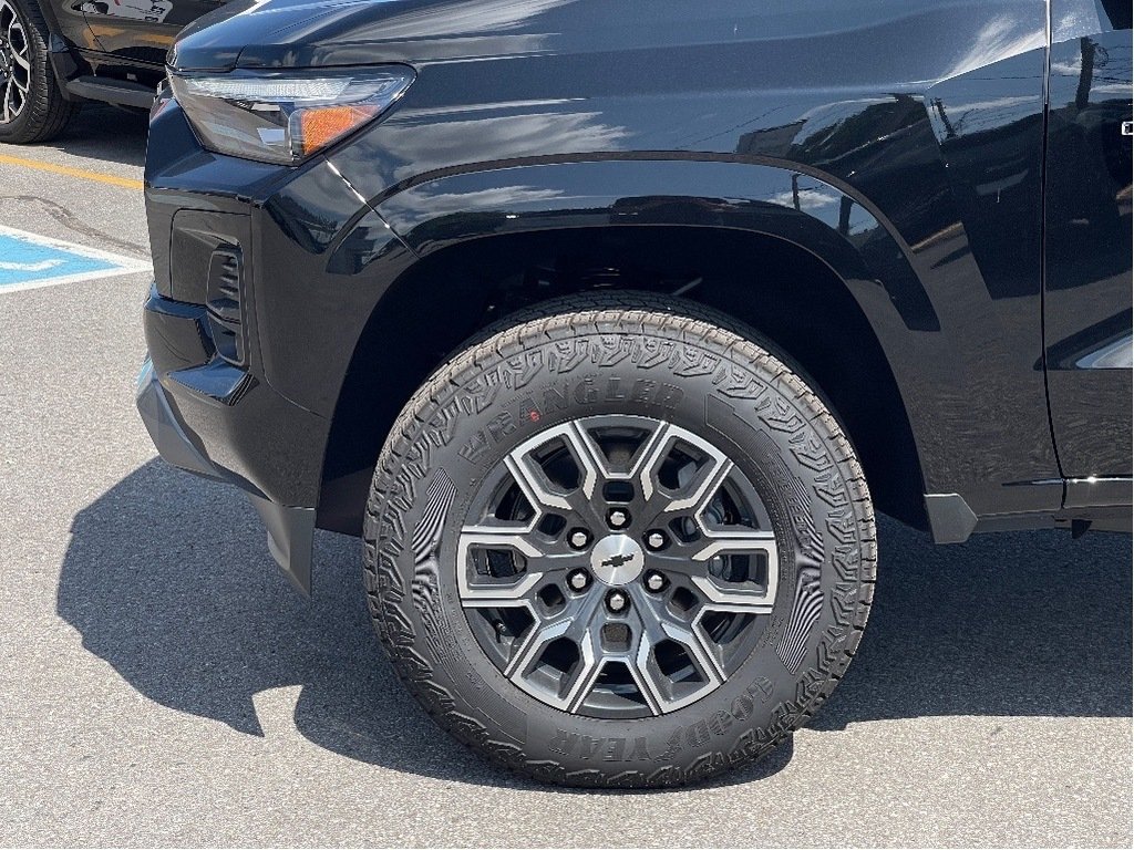 Chevrolet Colorado  2025 à Joliette, Québec - 7 - w1024h768px