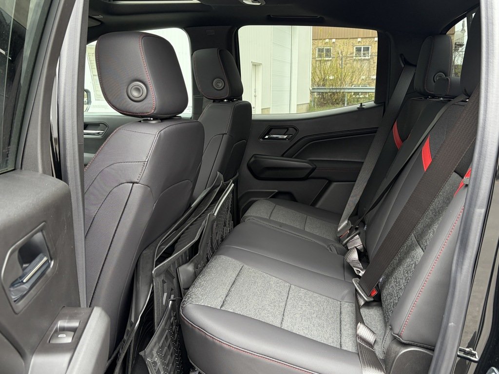 2026 Chevrolet Colorado in Joliette, Quebec - 10 - w1024h768px