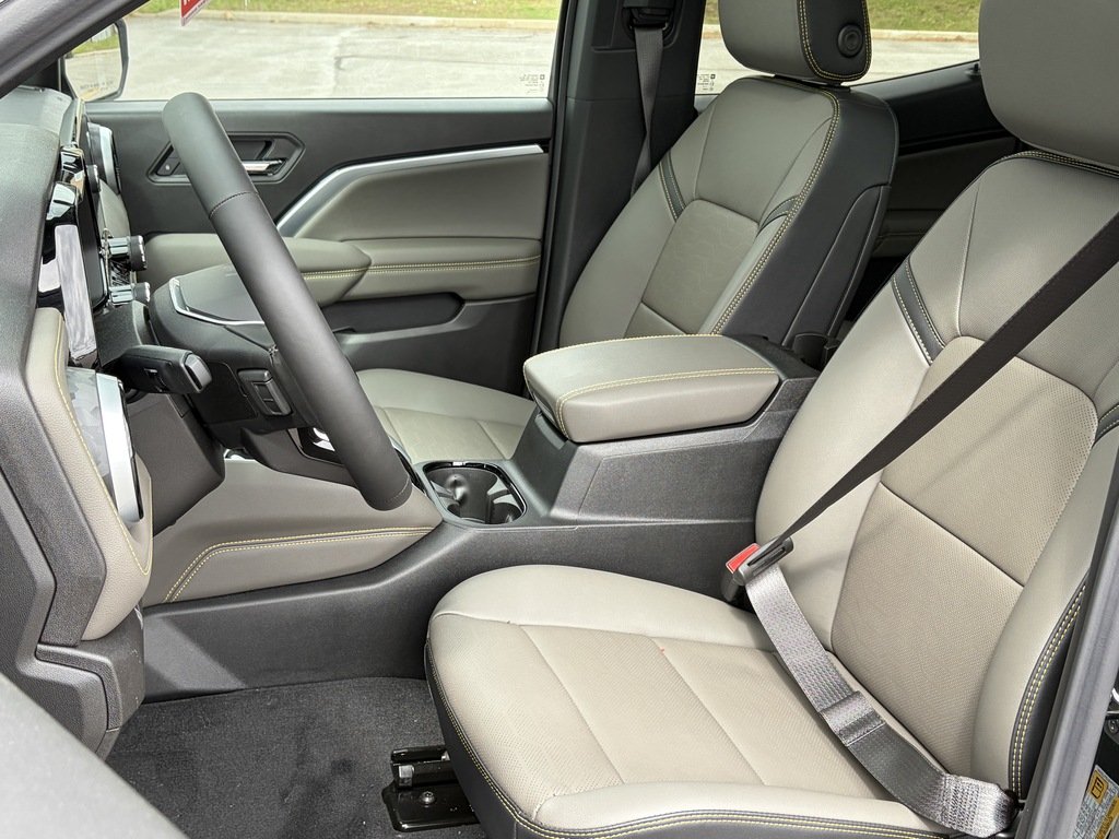 2026 Chevrolet Colorado in Joliette, Quebec - 9 - w1024h768px