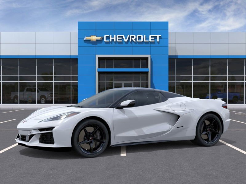 Chevrolet Corvette E-Ray  2026 à Joliette, Québec - 2 - w1024h768px