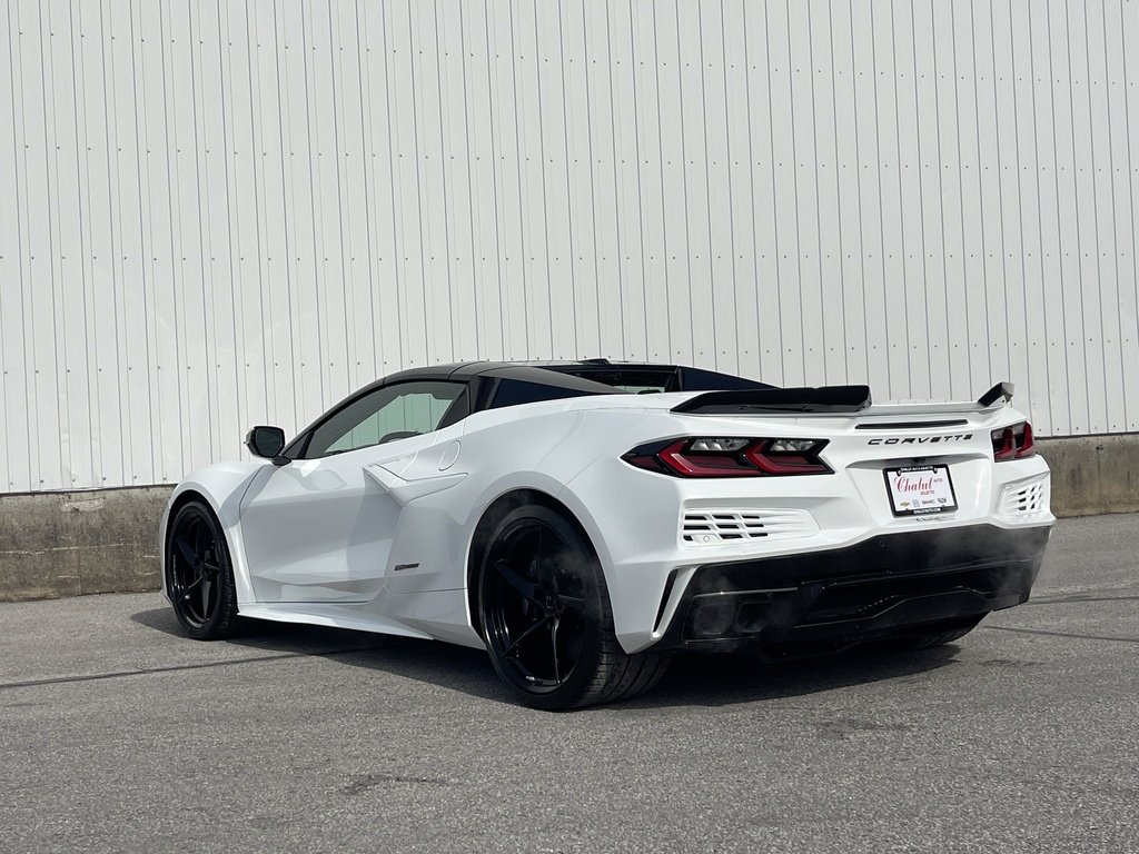 Chevrolet Corvette E-Ray  2026 à Joliette, Québec - 4 - w1024h768px