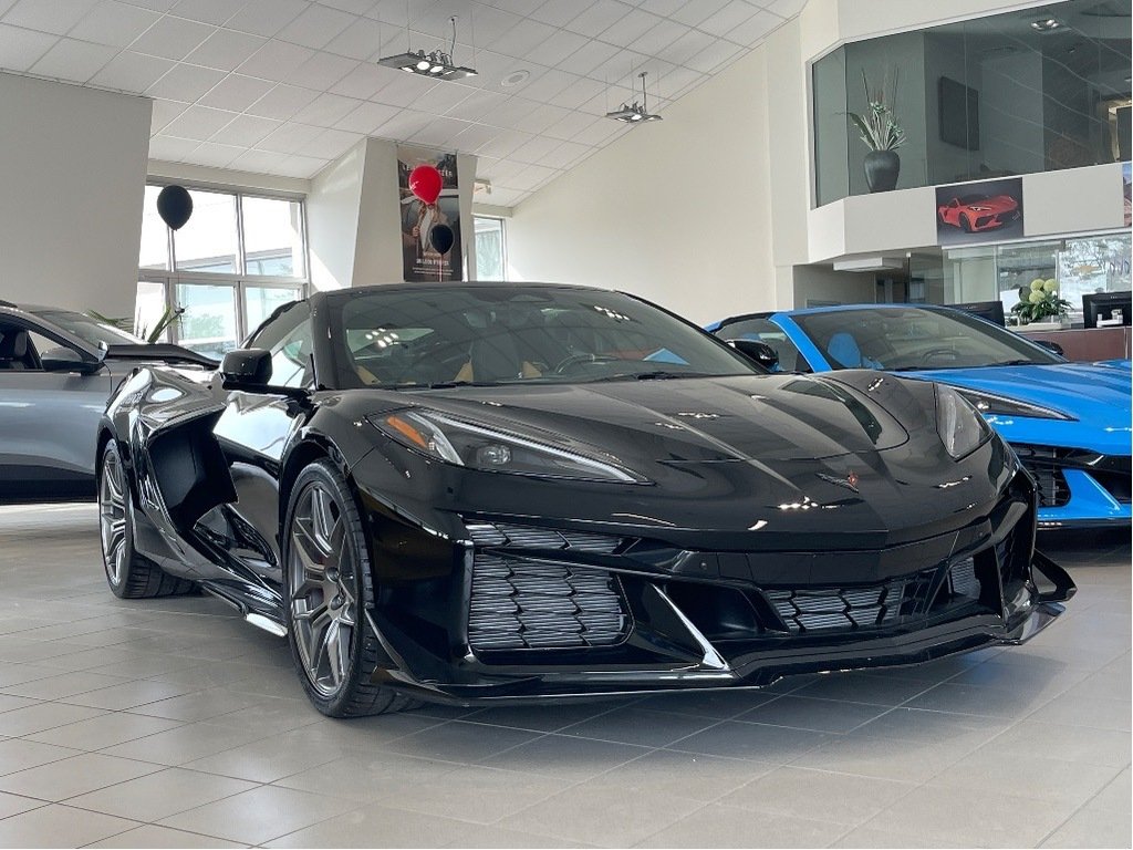 Chevrolet Corvette Z06  2025 à Joliette, Québec - 2 - w1024h768px