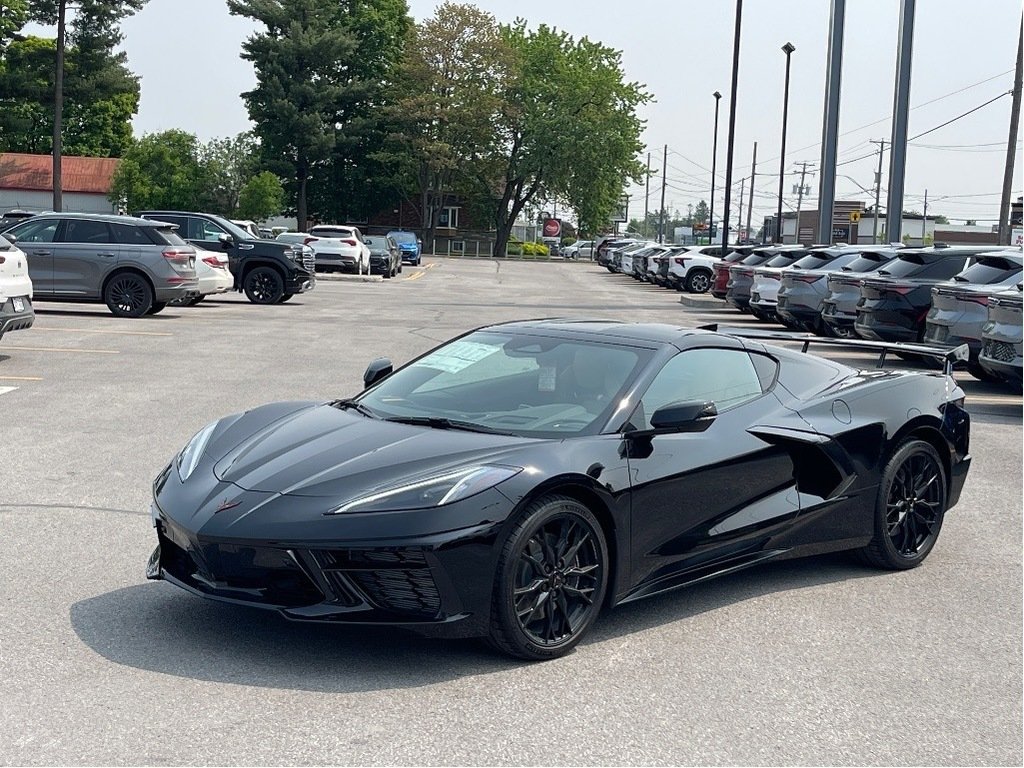 2025 Chevrolet Corvette in Joliette, Quebec - 2 - w1024h768px