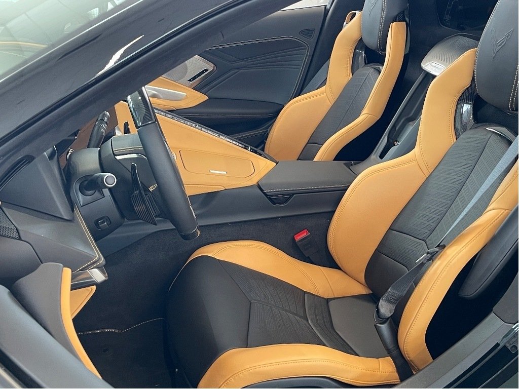 Chevrolet Corvette  2025 à Joliette, Québec - 8 - w1024h768px