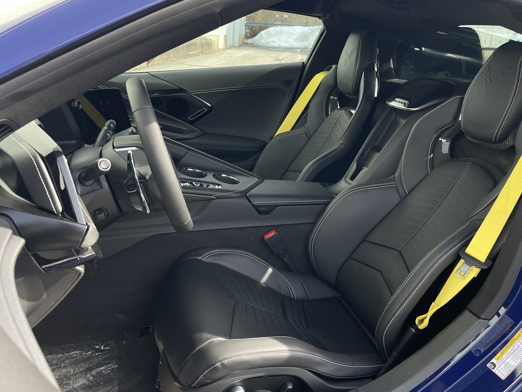 Chevrolet Corvette  2026 à Joliette, Québec - 9 - w1024h768px