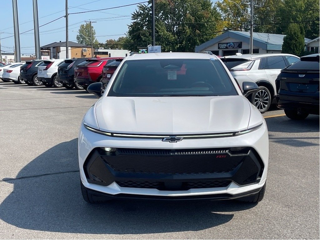 2024 Chevrolet Equinox EV in Joliette, Quebec - 2 - w1024h768px