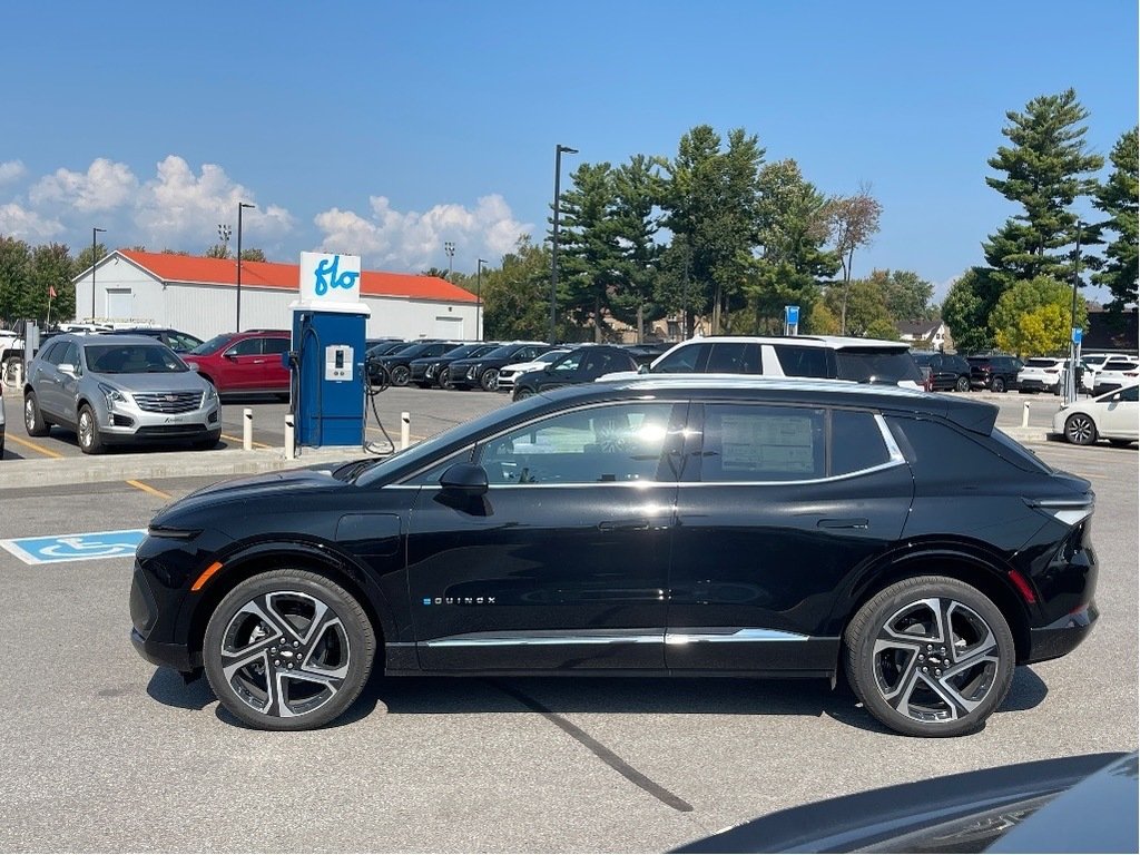 Chevrolet Equinox EV  2024 à Joliette, Québec - 3 - w1024h768px