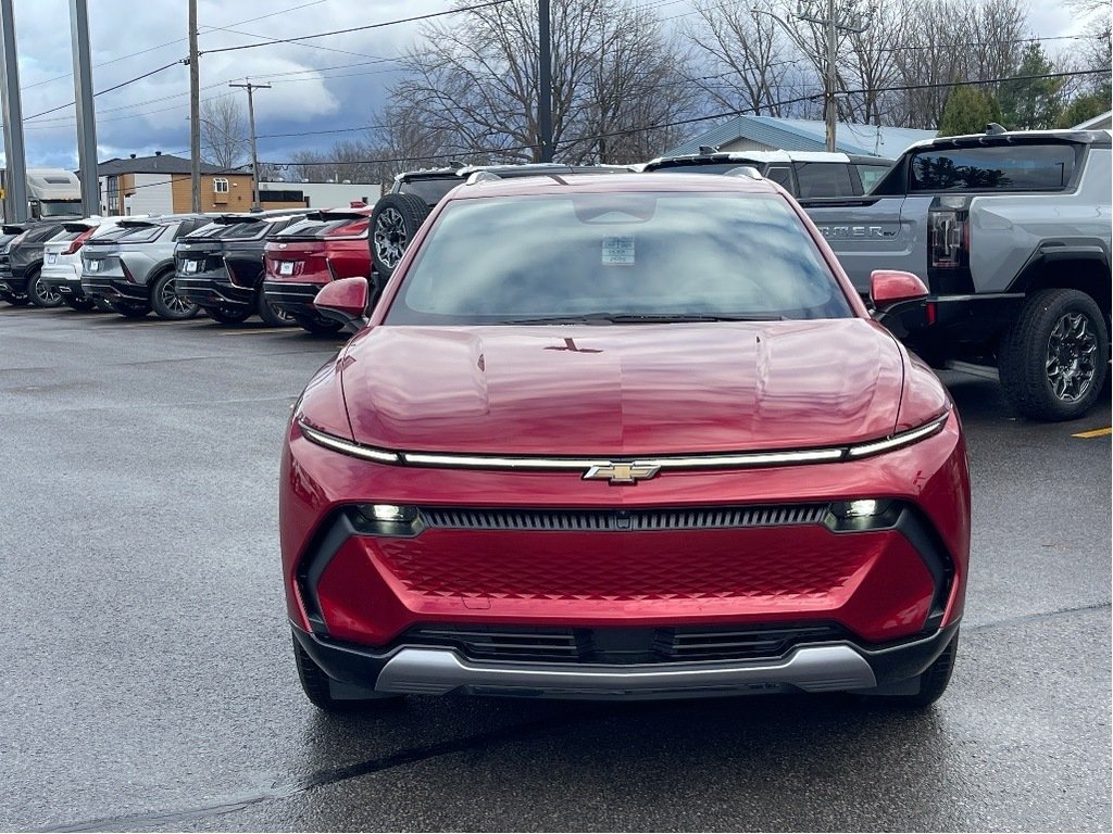 2025 Chevrolet Equinox EV in Joliette, Quebec - 2 - w1024h768px