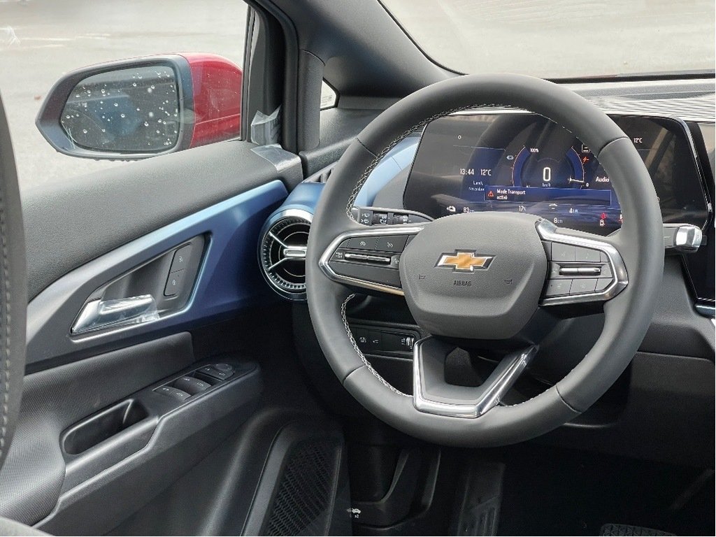 2025 Chevrolet Equinox EV in Joliette, Quebec - 13 - w1024h768px