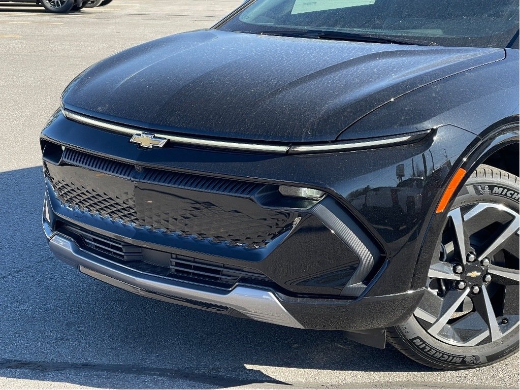 2025 Chevrolet Equinox EV in Joliette, Quebec - 6 - w1024h768px