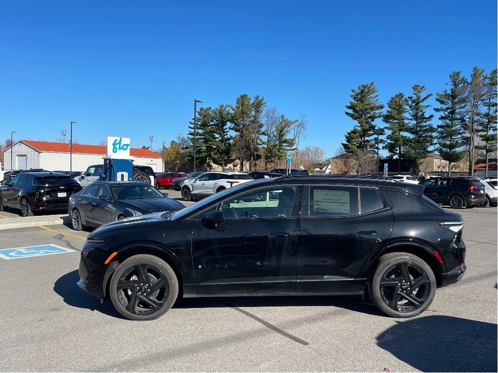 2025 Chevrolet Equinox EV in Joliette, Quebec - 3 - w1024h768px