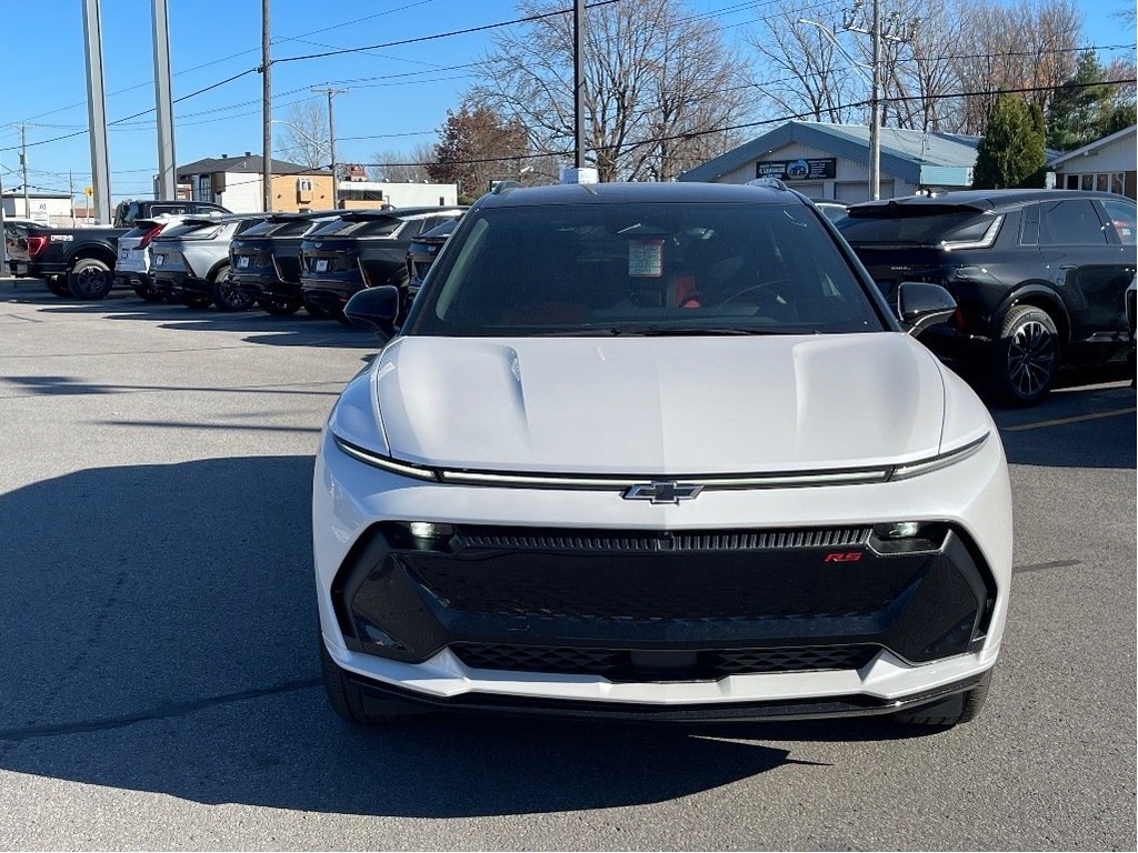 2025 Chevrolet Equinox EV in Joliette, Quebec - 2 - w1024h768px