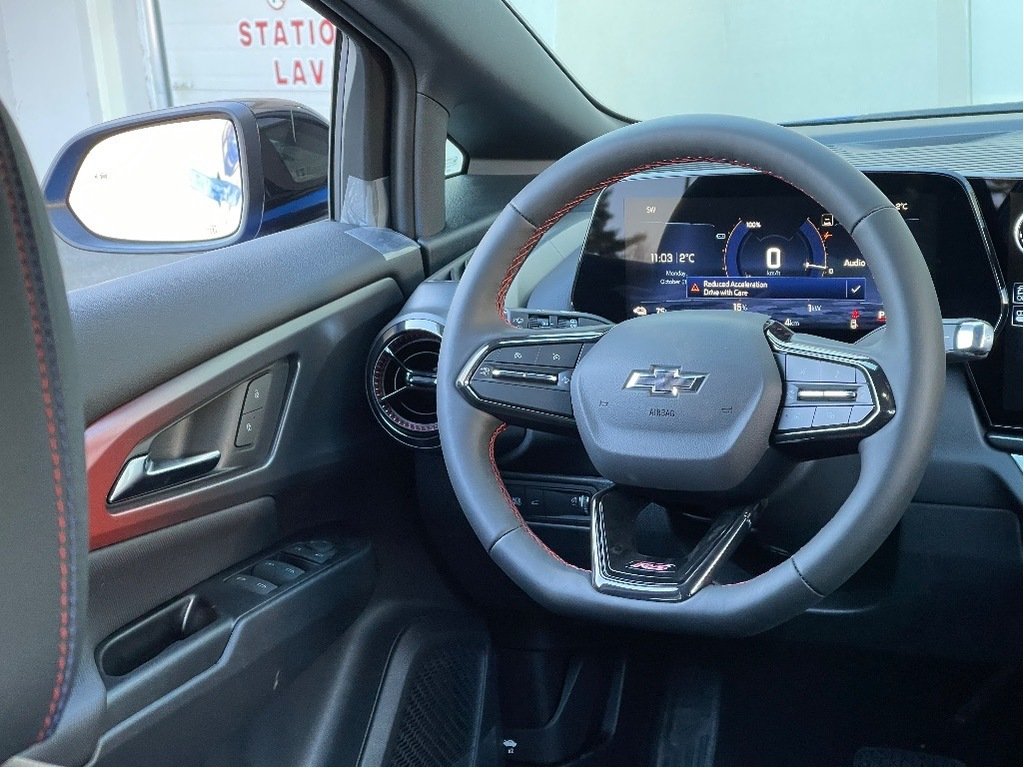 2025 Chevrolet Equinox EV in Joliette, Quebec - 13 - w1024h768px