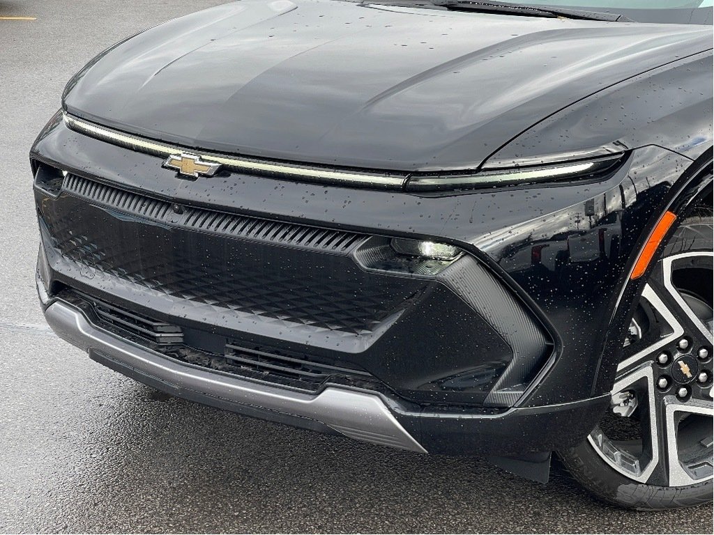 2025 Chevrolet Equinox EV in Joliette, Quebec - 6 - w1024h768px