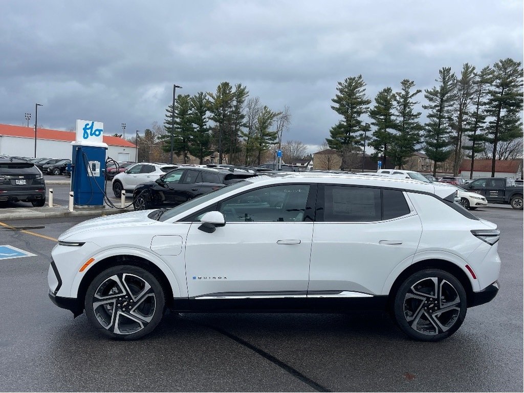 Chevrolet Equinox EV  2025 à Joliette, Québec - 3 - w1024h768px