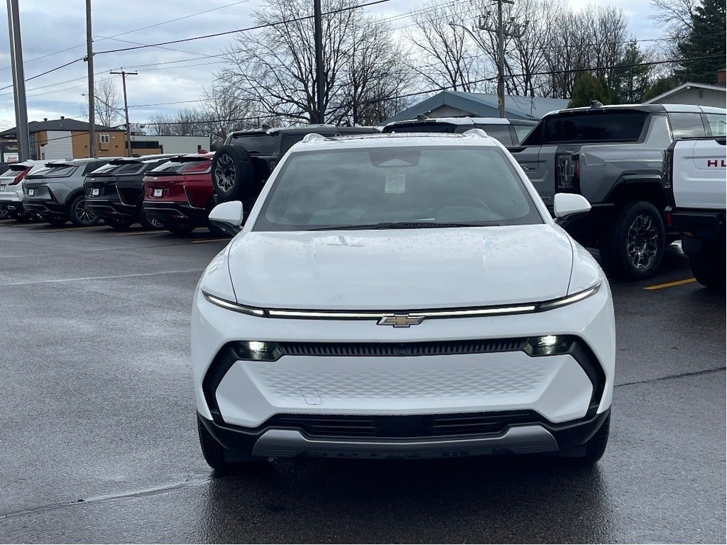 Chevrolet Equinox EV  2025 à Joliette, Québec - 2 - w1024h768px