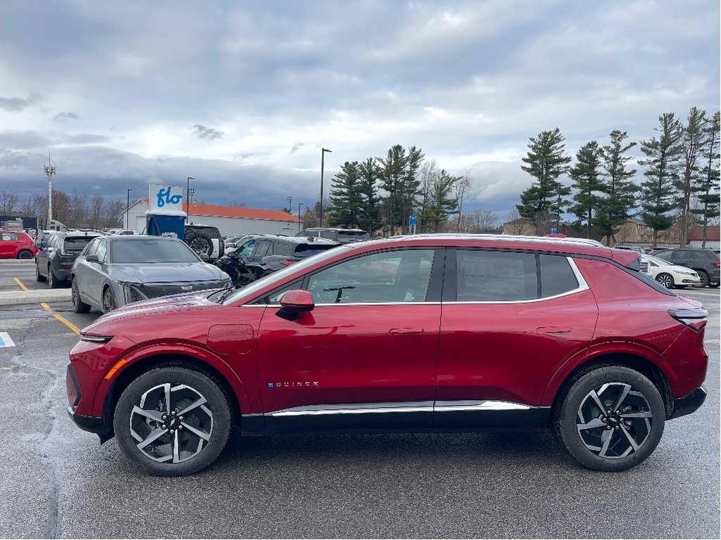 Chevrolet Equinox EV  2025 à Joliette, Québec - 3 - w1024h768px