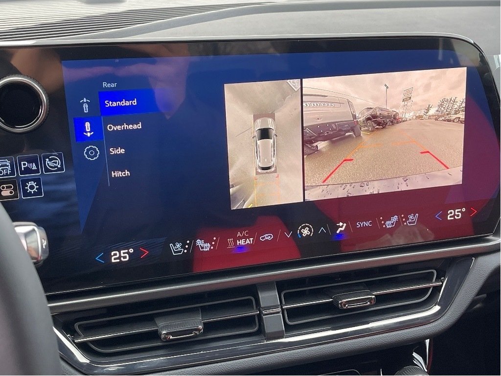 2025 Chevrolet Equinox EV in Joliette, Quebec - 16 - w1024h768px