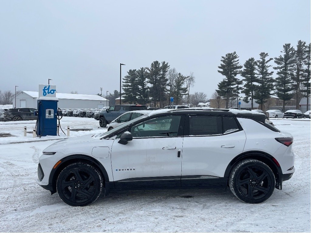 2025 Chevrolet Equinox EV in Joliette, Quebec - 3 - w1024h768px