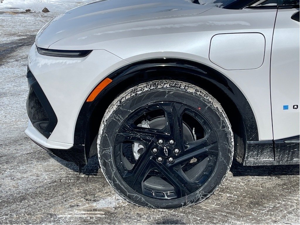 2025 Chevrolet Equinox EV in Joliette, Quebec - 7 - w1024h768px