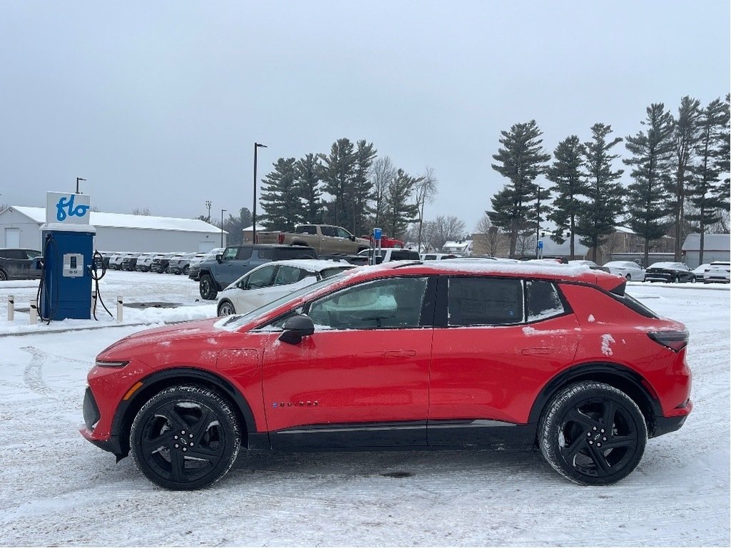 2025 Chevrolet Equinox EV in Joliette, Quebec - 3 - w1024h768px