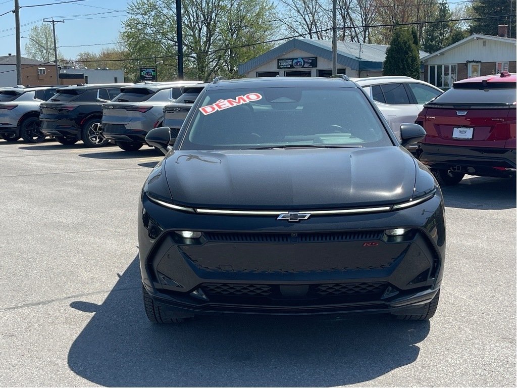 2025 Chevrolet Equinox EV in Joliette, Quebec - 2 - w1024h768px