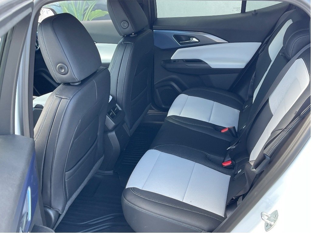 2025 Chevrolet Equinox EV in Joliette, Quebec - 10 - w1024h768px