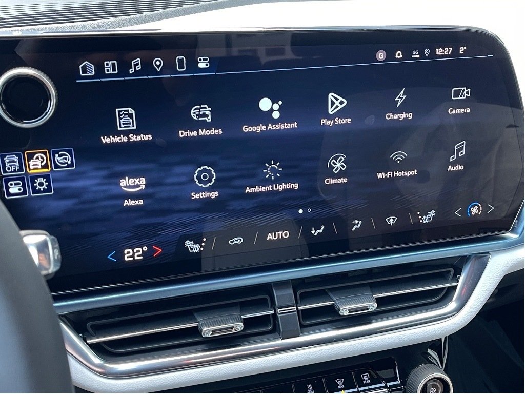 2025 Chevrolet Equinox EV in Joliette, Quebec - 15 - w1024h768px