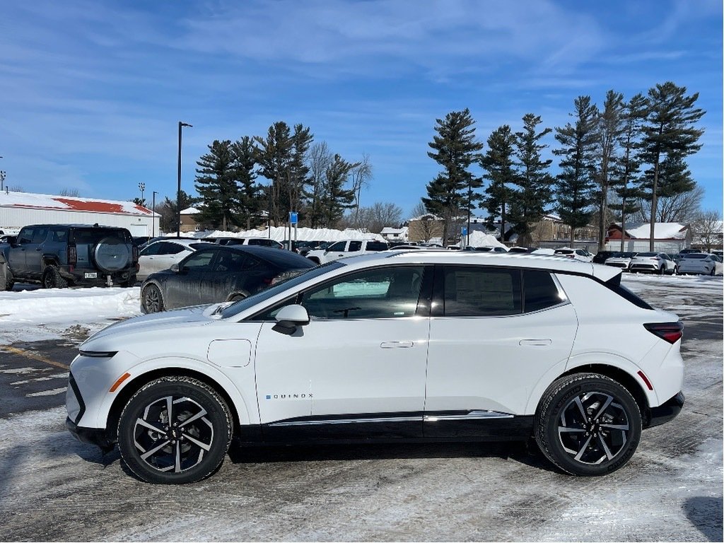 Chevrolet Equinox EV  2025 à Joliette, Québec - 3 - w1024h768px